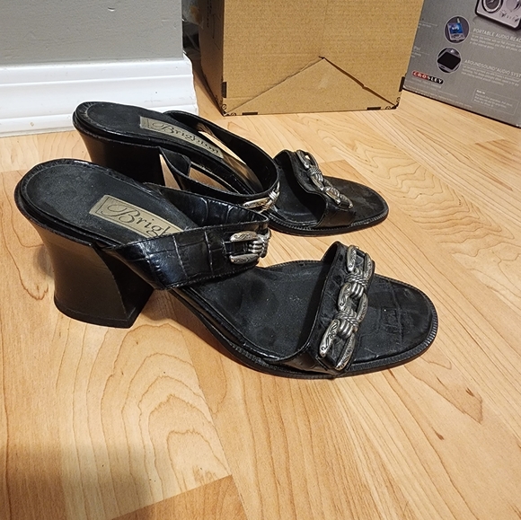 Women's heels - Picture 2 of 3